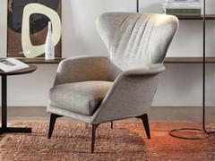 Lovy Bergère moderne au design enveloppant de Bonaldo avec pieds hauts